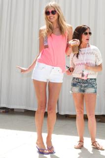 Elsa Hosk feet photo thumbnail