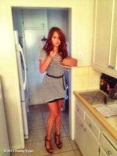 Debby Ryan feet photo thumbnail