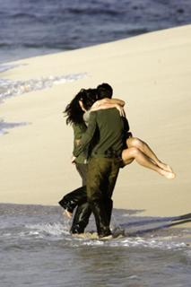 Evangeline Lilly feet photo thumbnail