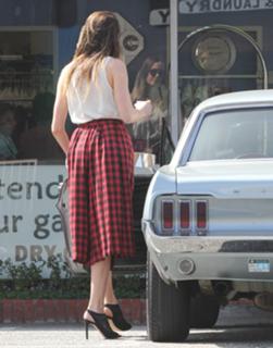 Amber Heard feet photo thumbnail