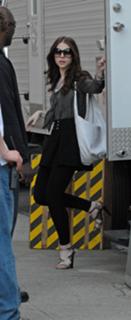 Michelle Trachtenberg feet photo thumbnail