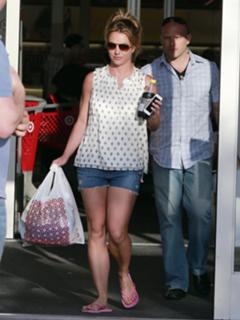 Britney Spears feet photo thumbnail
