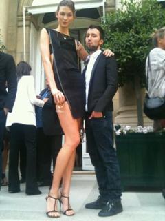 Karlie Kloss feet photo thumbnail