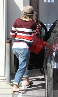 Kristen Bell feet photo thumbnail