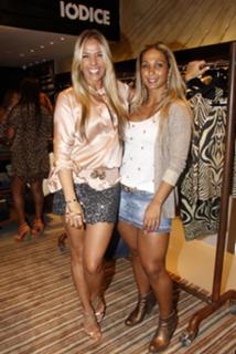 Adriane Galisteu feet photo thumbnail