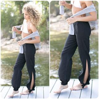 Jasmine Sanders feet photo thumbnail