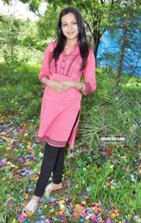 Catherine Tresa feet photo 5