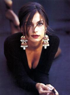 Famke Janssen feet photo thumbnail