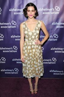 Emmy Rossum feet photo thumbnail
