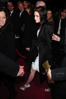 Kristen Stewart feet photo thumbnail