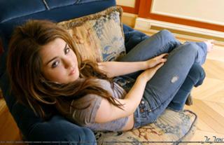 JoJo feet photo thumbnail