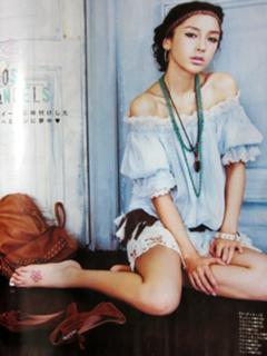Angelababy feet photo thumbnail