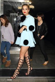 Rita Ora feet photo thumbnail