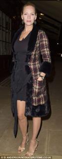 Uma Thurman feet photo thumbnail