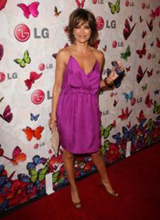 Lisa Rinna feet photo thumbnail