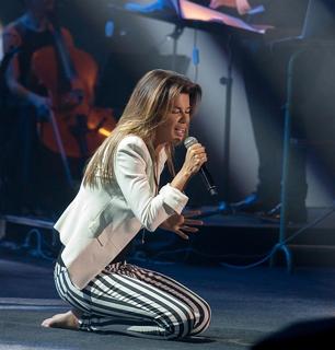 Edyta Górniak feet photo thumbnail