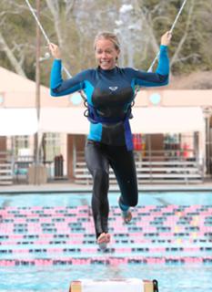 Kendra Wilkinson feet photo thumbnail
