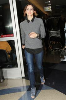 Katharine McPhee feet photo thumbnail