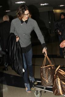 Katharine McPhee feet photo thumbnail