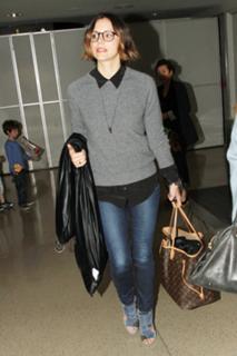 Katharine McPhee feet photo thumbnail