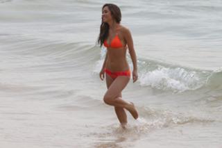 Myleene Klass feet photo thumbnail