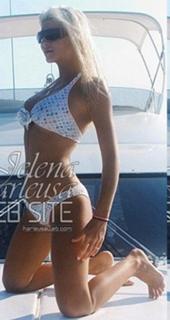 Jelena Karleusa feet photo thumbnail