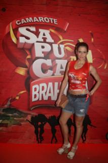 Deborah Secco feet photo thumbnail