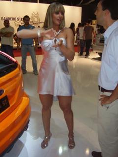 Juliana Salimeni feet photo thumbnail