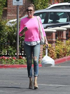 LeAnn Rimes feet photo thumbnail