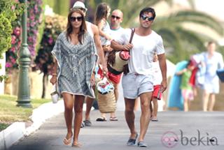 Paula Echevarría feet photo thumbnail