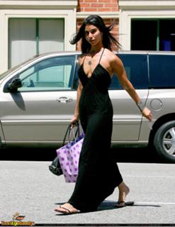 Roselyn Sanchez feet photo thumbnail