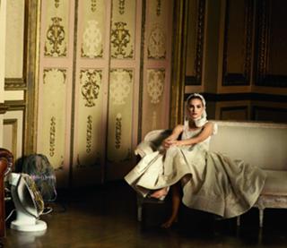 Natalie Portman feet photo thumbnail