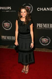 Maria Menounos feet photo thumbnail
