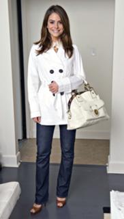 Maria Menounos feet photo thumbnail