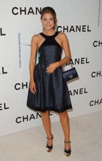 Maria Menounos feet photo thumbnail