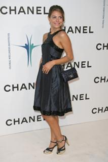 Maria Menounos feet photo thumbnail