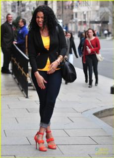 Jordin Sparks feet photo thumbnail