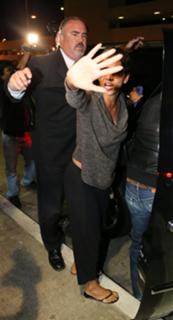 Halle Berry feet photo thumbnail