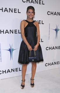 Maria Menounos feet photo thumbnail