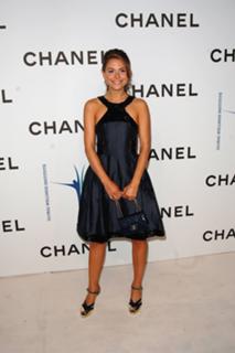 Maria Menounos feet photo thumbnail