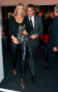Elle Macpherson feet photo thumbnail
