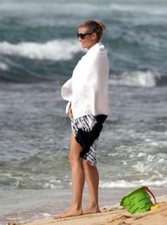 Heidi Klum feet photo thumbnail