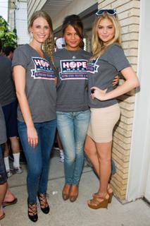 Kate Upton feet photo thumbnail