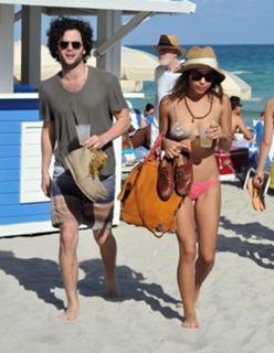 Zoë Kravitz feet photo thumbnail