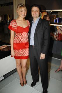 Katrina Bowden feet photo thumbnail