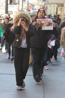 Amanda Bynes feet photo thumbnail