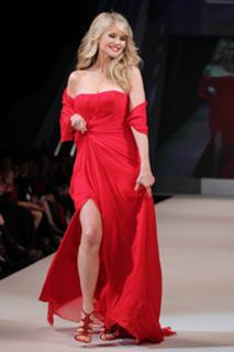 Christie Brinkley feet photo thumbnail