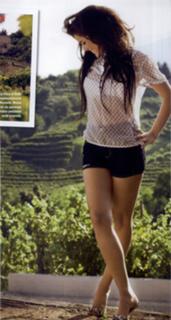 Katarzyna Cichopek feet photo thumbnail