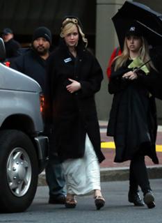 Jennifer Lawrence feet photo thumbnail