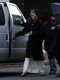 Jennifer Lawrence feet photo thumbnail